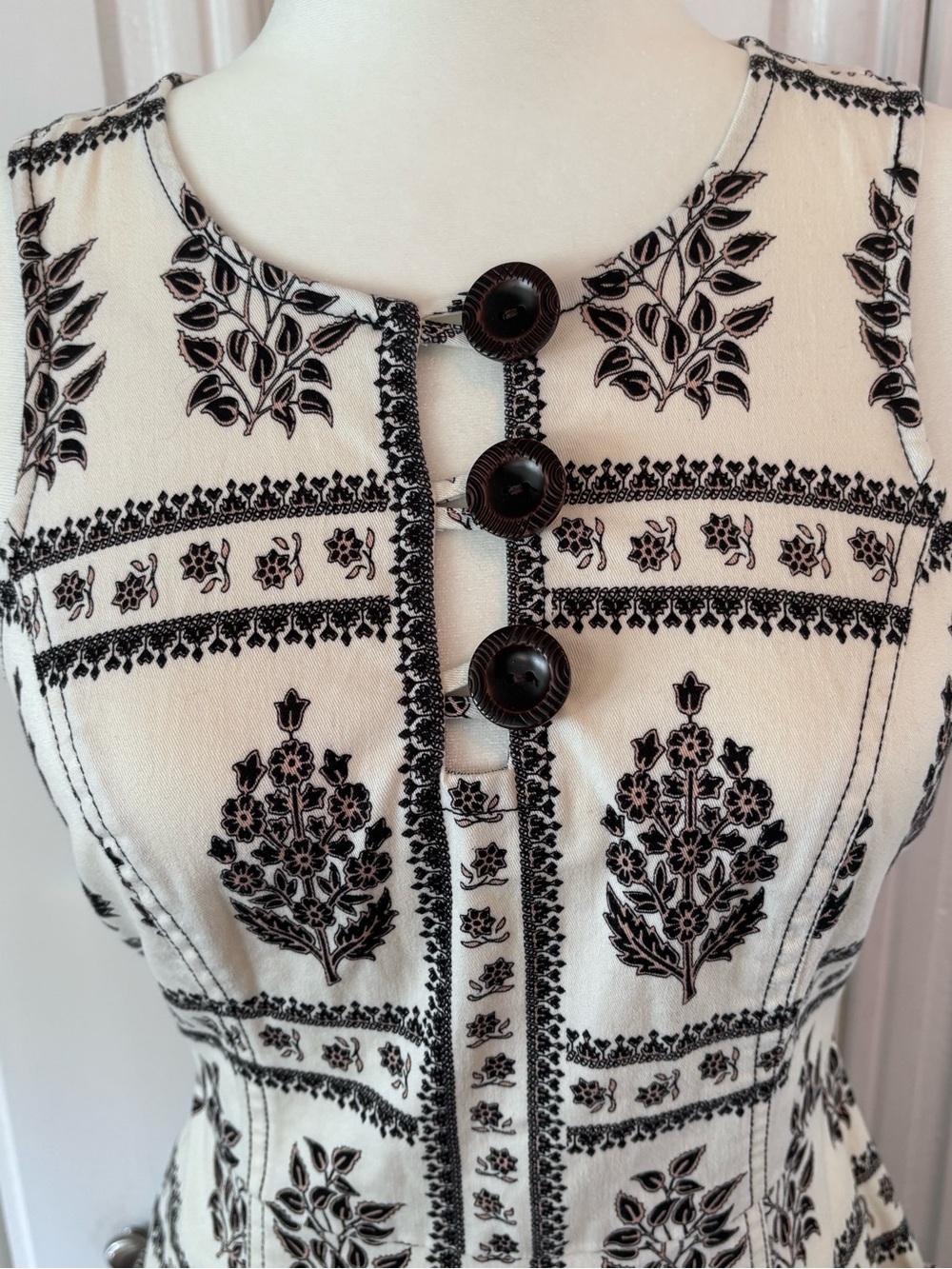 Sleeveless Black & White Printed Midi Dress - Elegant Floral Block Print sz 0 - Picture 2 of 10